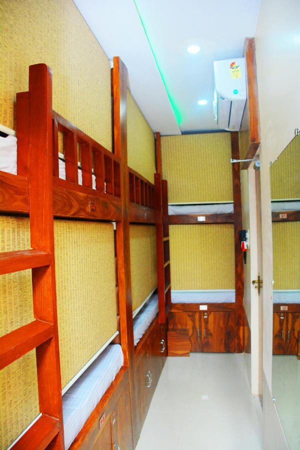 Hotel Nest N Rest - Bombay Exterior foto