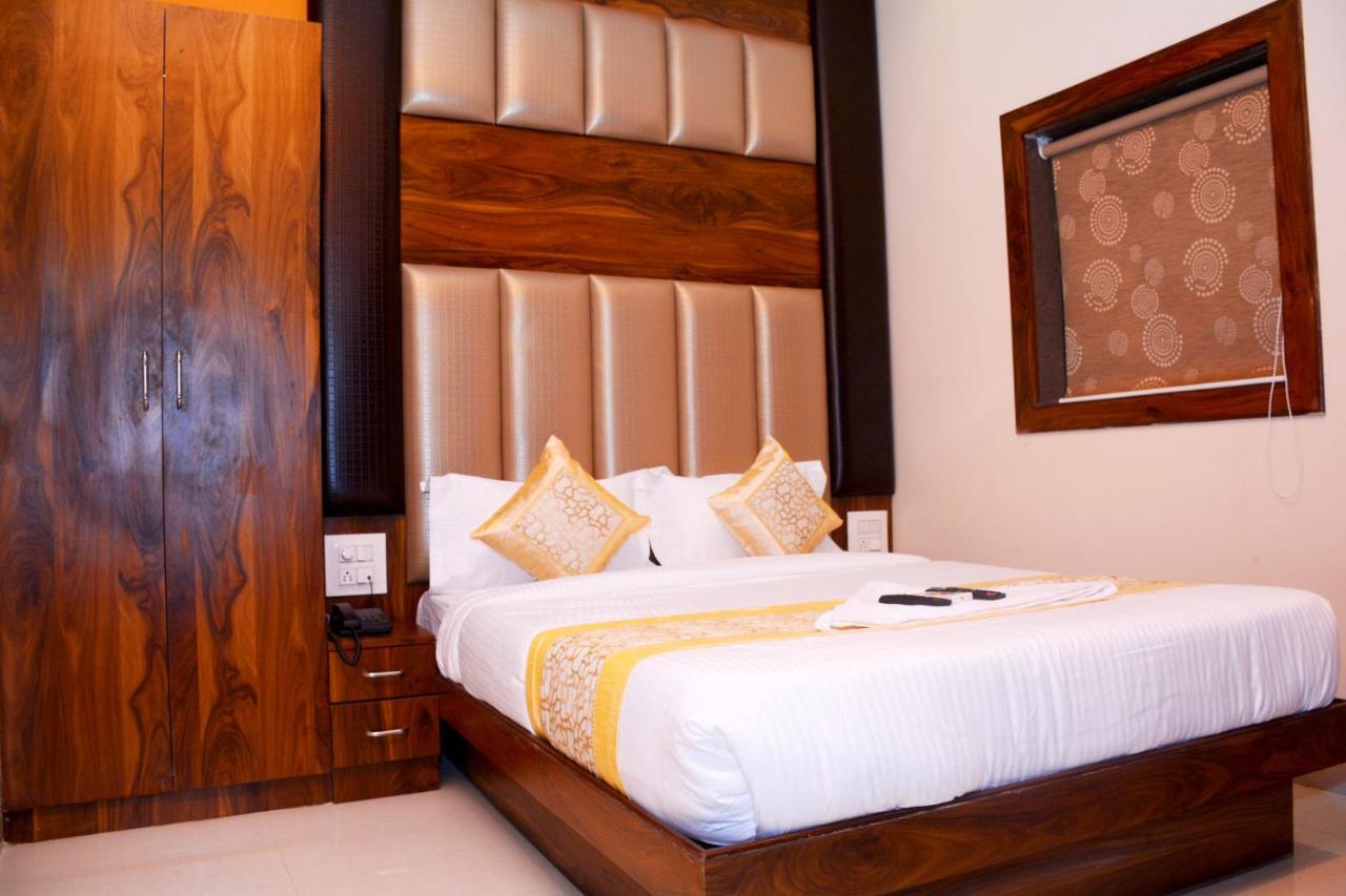 Hotel Nest N Rest - Bombay Exterior foto